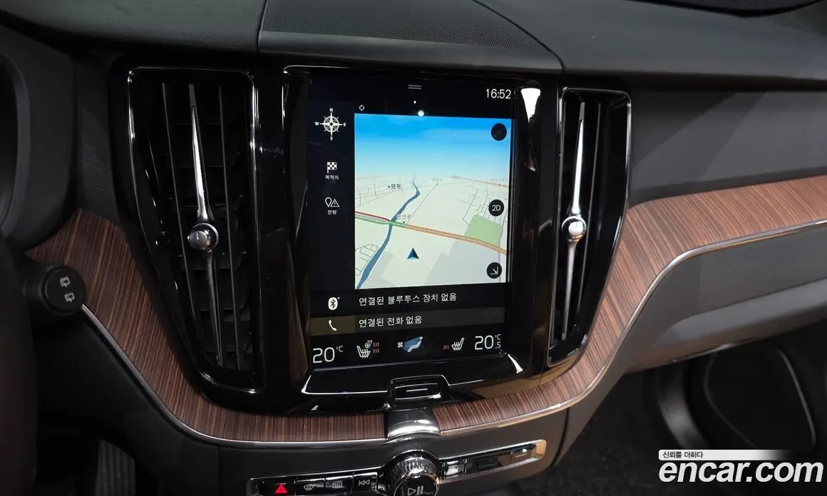 Volvo XC60 2018 2.0 автомат (гидро), фото 20
