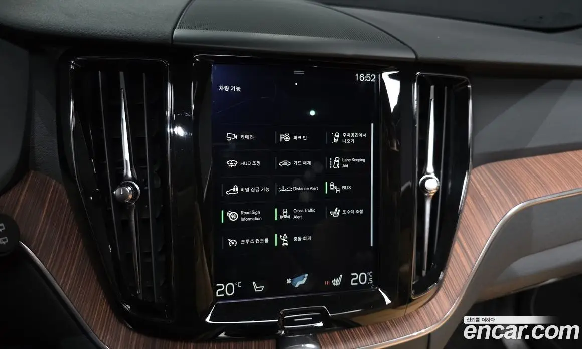 Volvo XC60 2018 2.0 автомат (гидро), фото 27