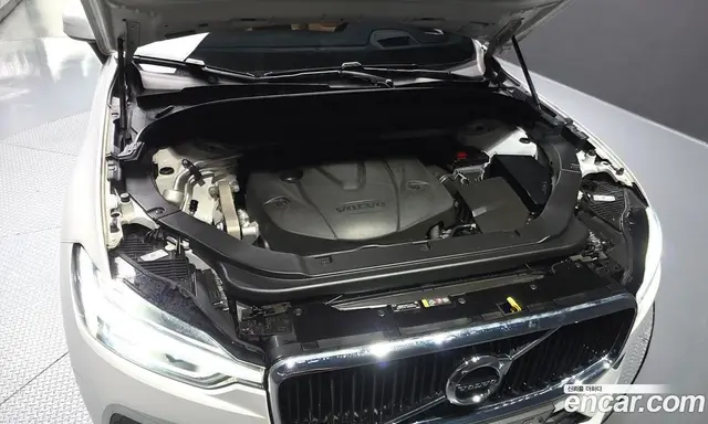 Volvo XC60 2018 2.0 автомат (гидро), миниатюра 6