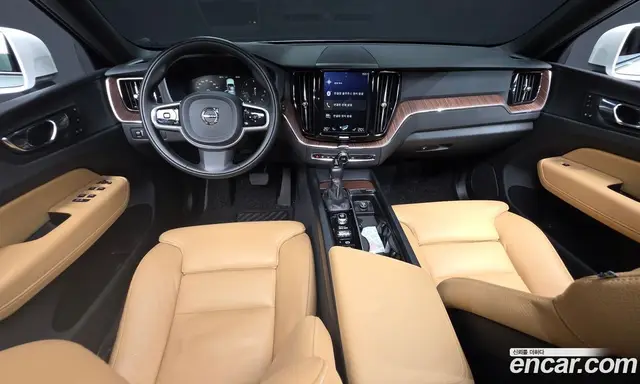 Volvo XC60 2018 2.0 автомат (гидро), миниатюра 10