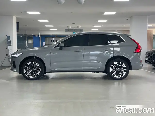 Volvo XC60 2026 2.0 автомат (гидро), миниатюра 12