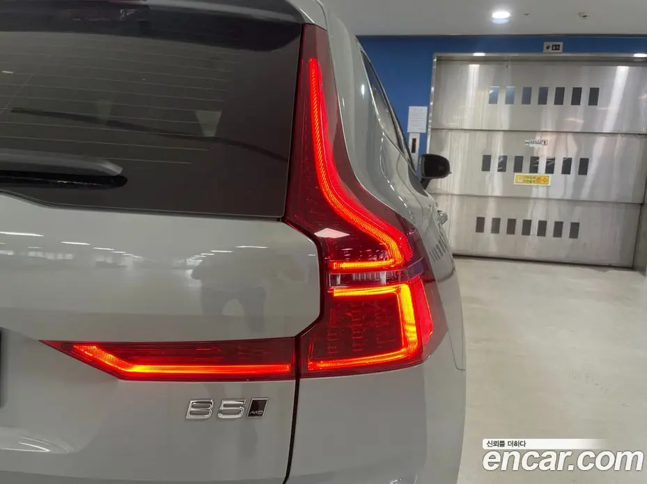 Volvo XC60 2026 2.0 автомат (гидро), фото 16