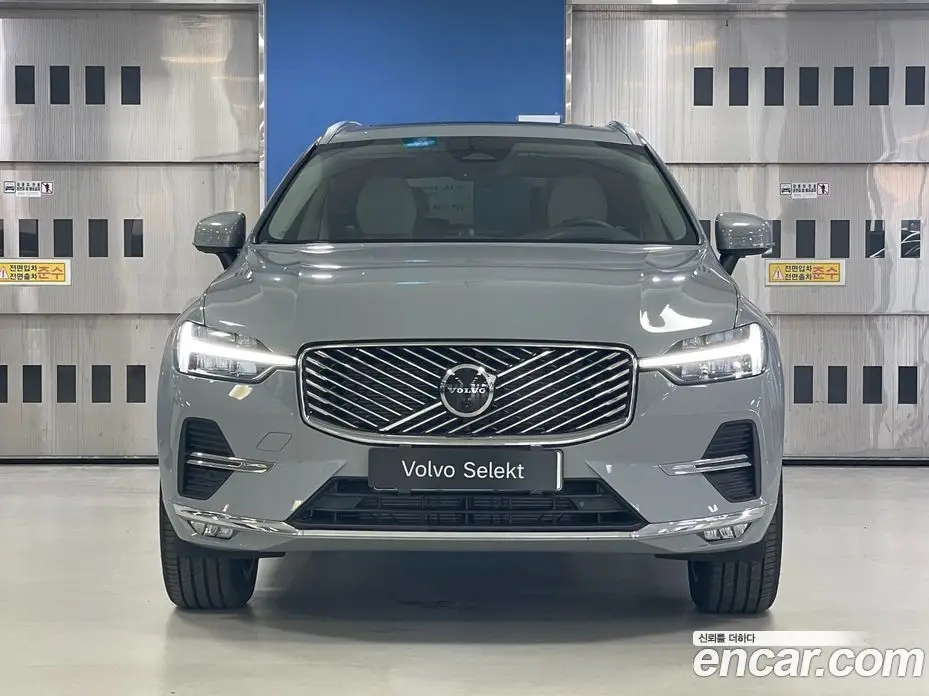 Volvo XC60 2026 2.0 автомат (гидро), фото 3