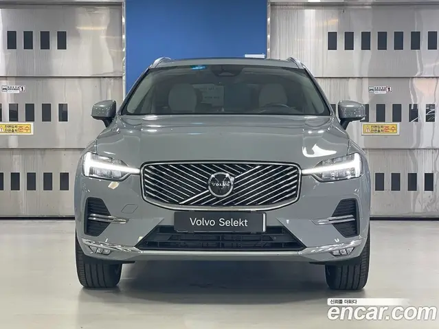 Volvo XC60 2026 2.0 автомат (гидро), миниатюра 3