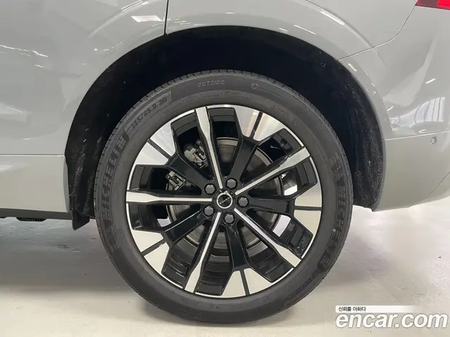 Volvo XC60 2026 2.0 автомат (гидро), миниатюра 5