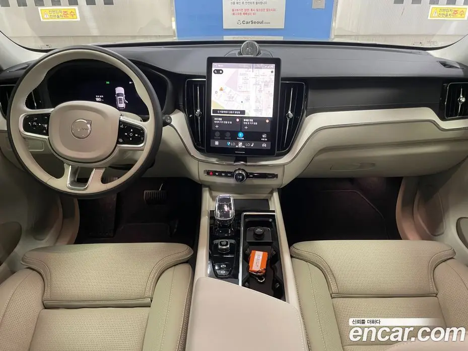 Volvo XC60 2026 2.0 автомат (гидро), фото 7
