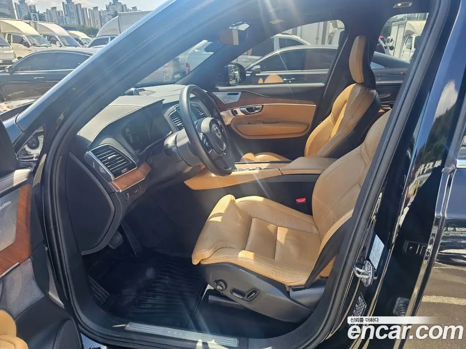 Volvo XC90 2019 2.0 автомат (гидро), фото 15