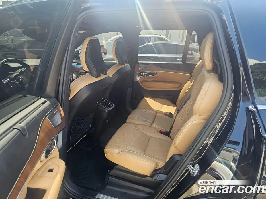 Volvo XC90 2019 2.0 автомат (гидро), фото 16