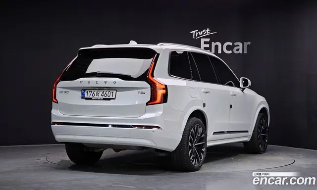 Volvo XC90 2025 2.0 автомат (гидро), миниатюра 2