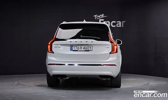 Volvo XC90 2025 2.0 автомат (гидро), миниатюра 4