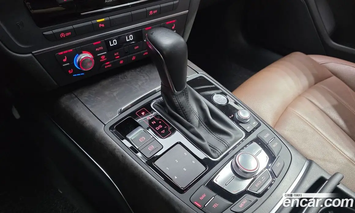 Audi A6 2018 2.0 автомат (гидро), фото 12