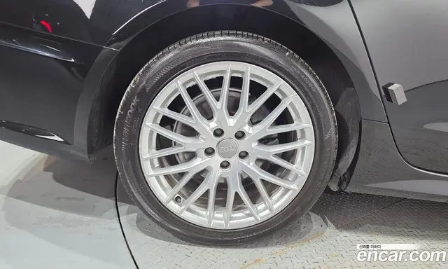 Audi A6 2018 2.0 автомат (гидро), миниатюра 5