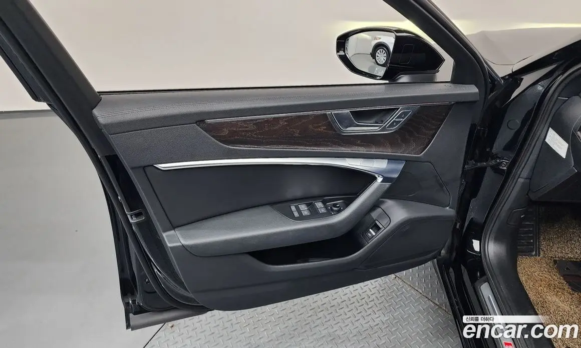 Audi A6 2021 2.0 автомат (гидро), фото 14
