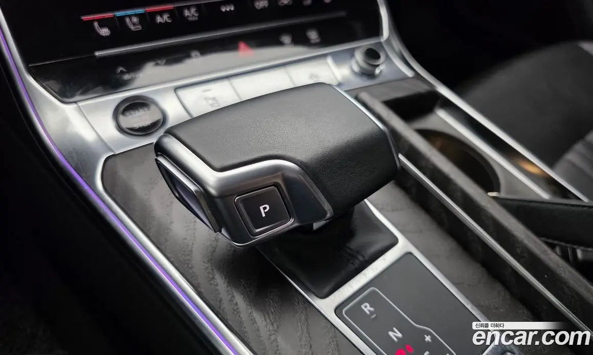Audi A6 2021 2.0 автомат (гидро), фото 12