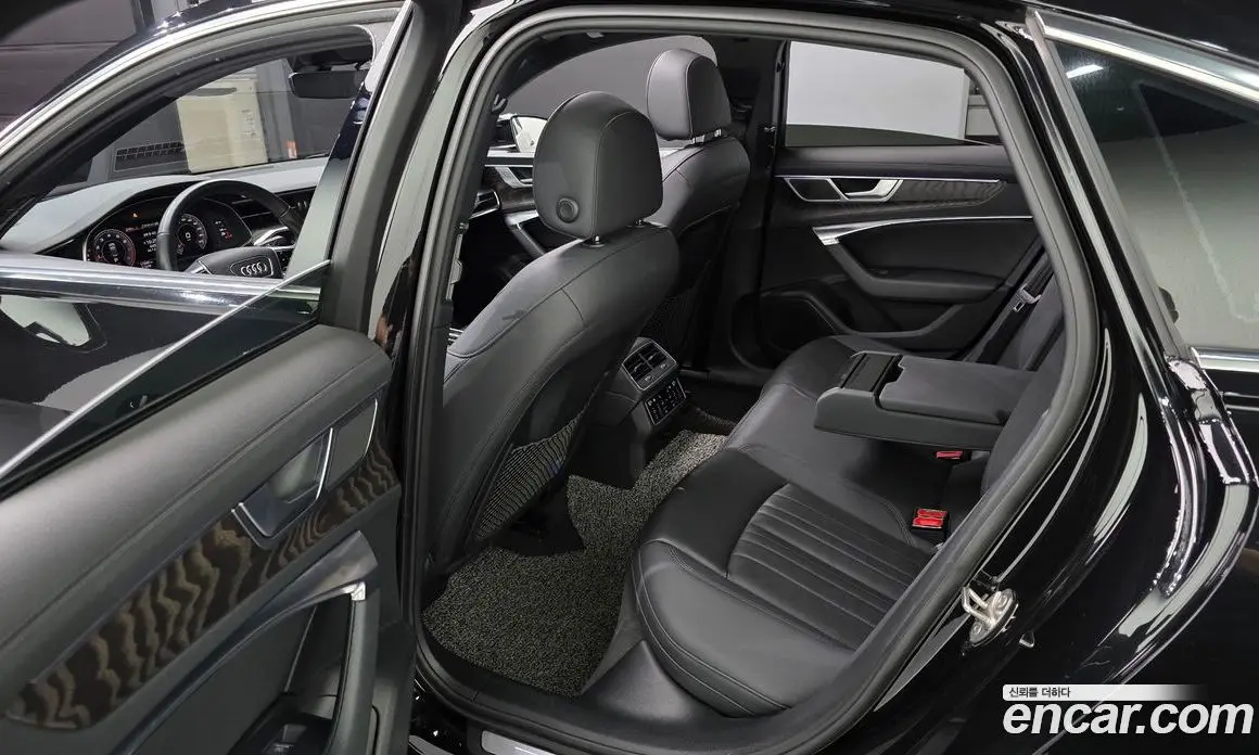 Audi A6 2021 2.0 автомат (гидро), фото 17