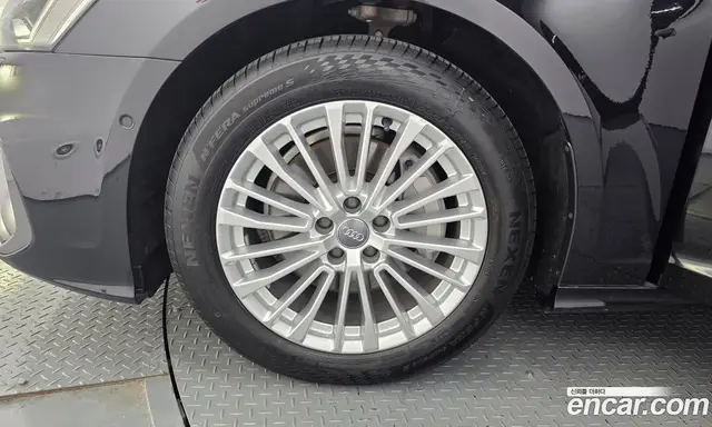 Audi A6 2021 2.0 автомат (гидро), миниатюра 5