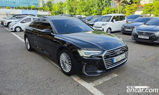 Audi A6 2021 2.0 автомат (гидро), миниатюра 3