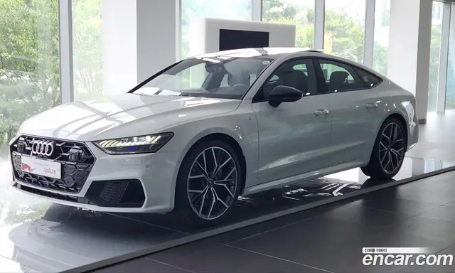 Audi A7, 2025, 211 км