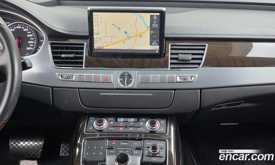Audi A8 2014 4.0 автомат (гидро), фото 14