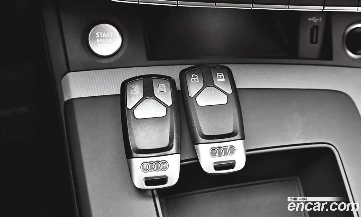 Audi Q5 2021 2.0 автомат (гидро), фото 12