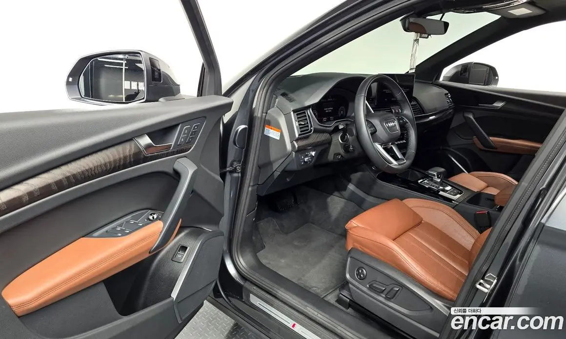 Audi Q5 2023 2.0 автомат (гидро), фото 13