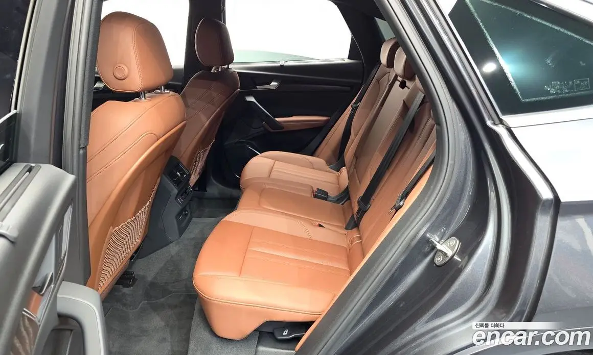 Audi Q5 2023 2.0 автомат (гидро), фото 17