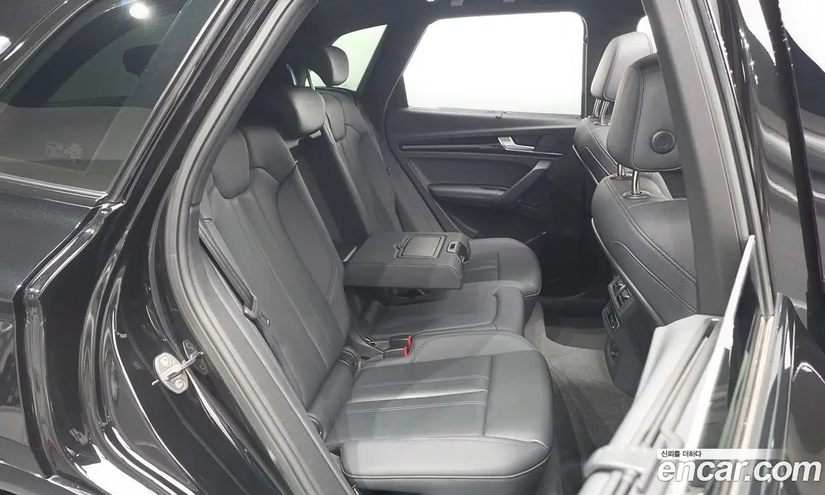 Audi Q5 2024 2.0 автомат (гидро), фото 11