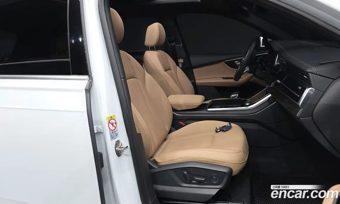 Audi Q7 2023 3.0 автомат (гидро), фото 11