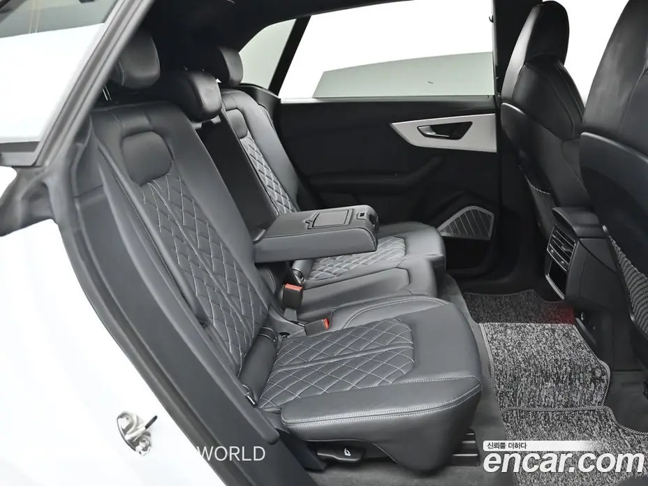 Audi Q8 2025 3.0 автомат (гидро), фото 12