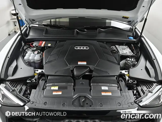 Audi Q8 2025 3.0 автомат (гидро), миниатюра 6