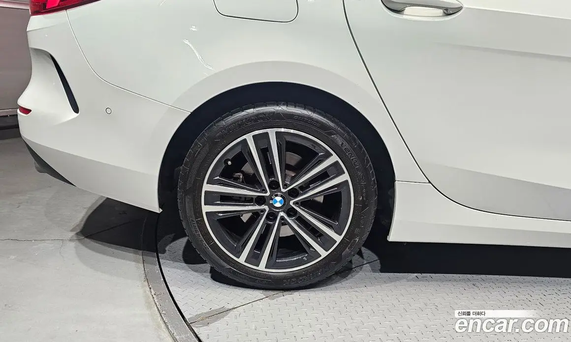 BMW 2 серия 2021 2.0 автомат (гидро), фото 5