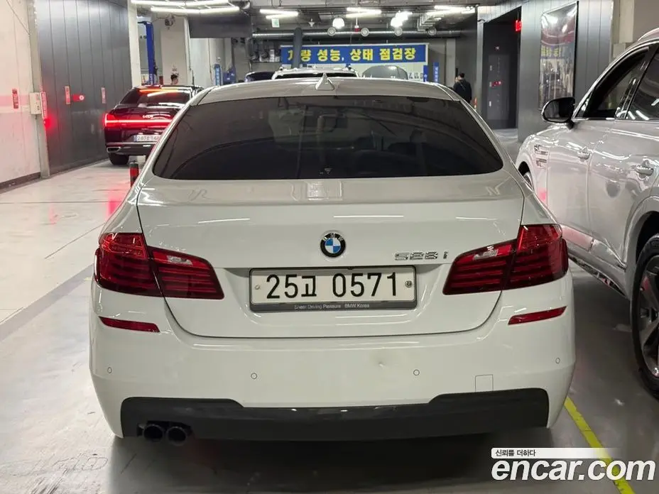 BMW 5 серия 2016 2.0 автомат (гидро), фото 4