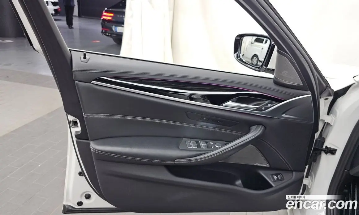 BMW 5 серия 2020 2.0 автомат (гидро), фото 14