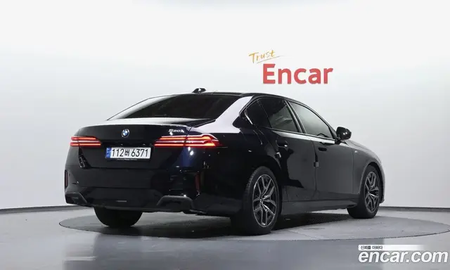 BMW 5 серия 2024 2.0 автомат (гидро), миниатюра 2