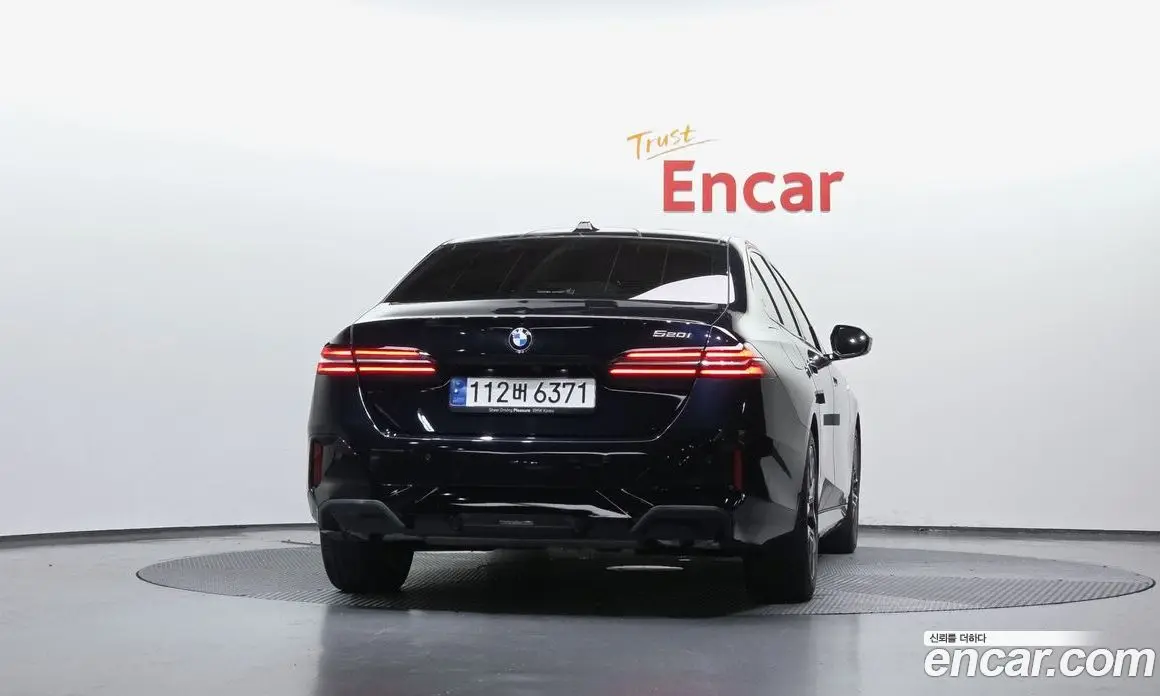 BMW 5 серия 2024 2.0 автомат (гидро), фото 4