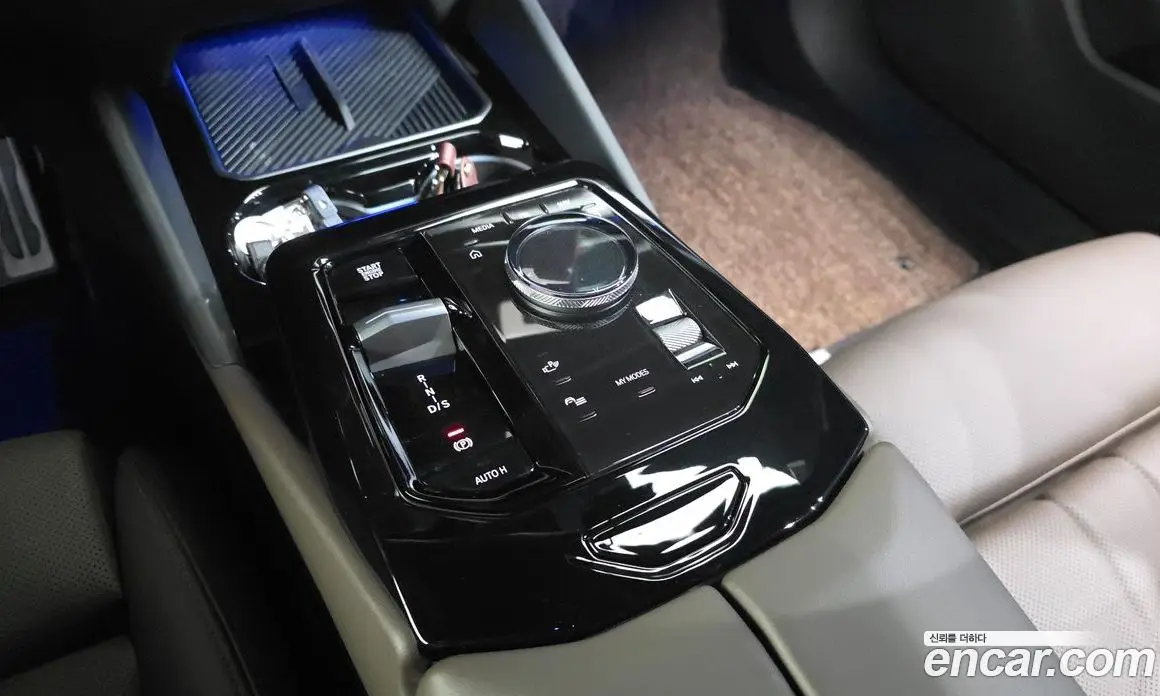 BMW 5 серия 2024 2.0 автомат (гидро), фото 9
