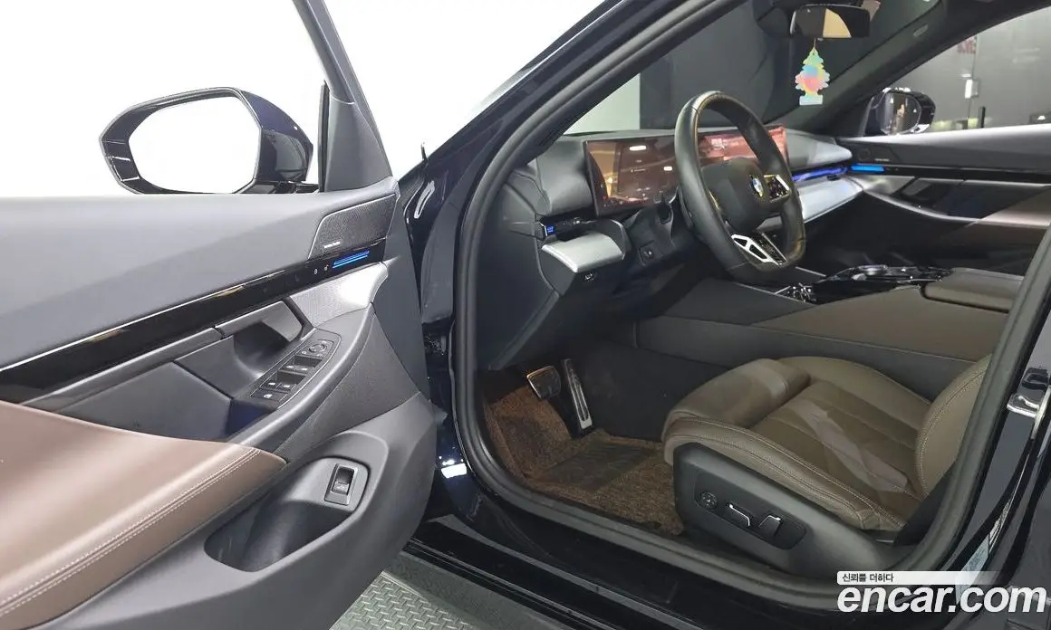 BMW 5 серия 2024 2.0 автомат (гидро), фото 10