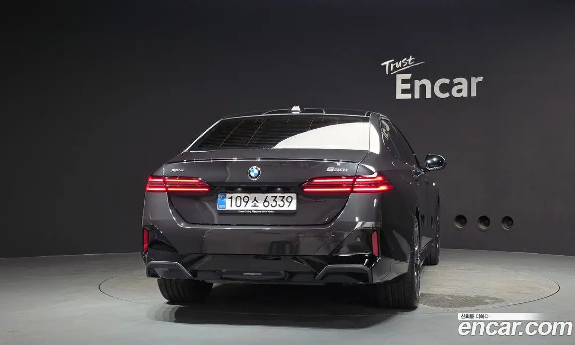 BMW 5 серия 2025 2.0 автомат (гидро), фото 4