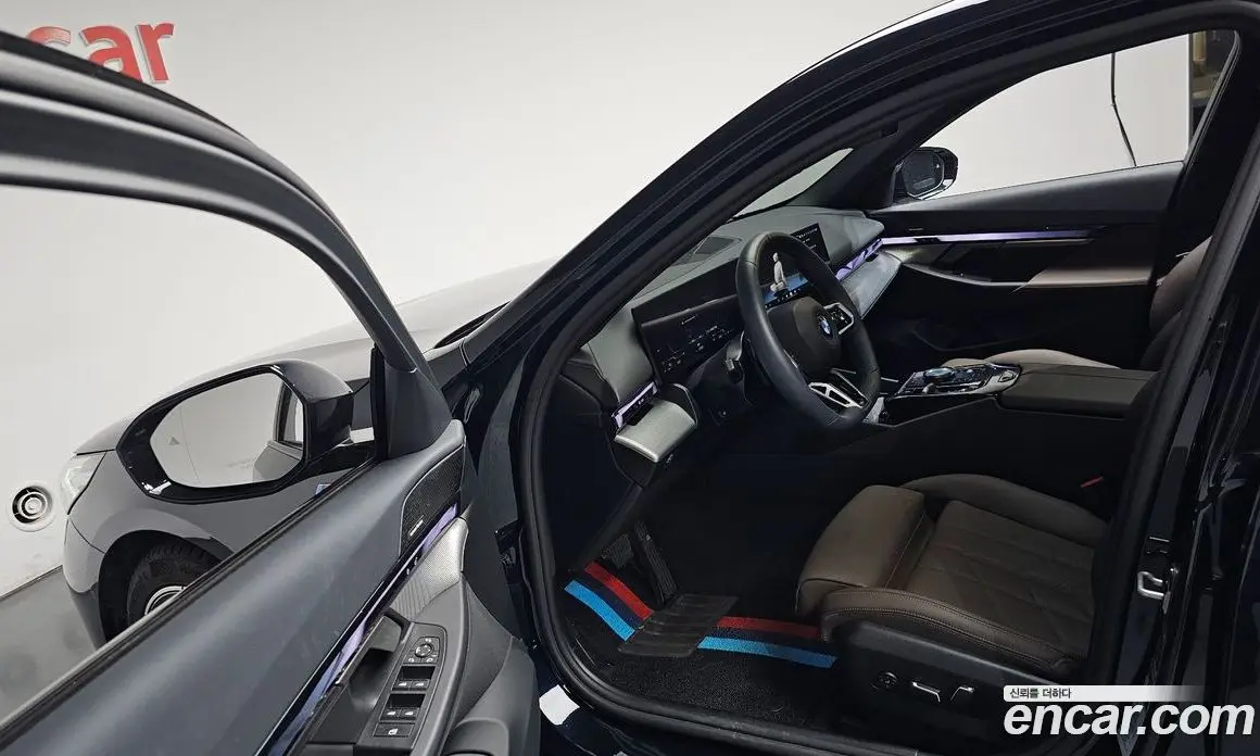 BMW 5 серия 2025 2.0 автомат (гидро), фото 12