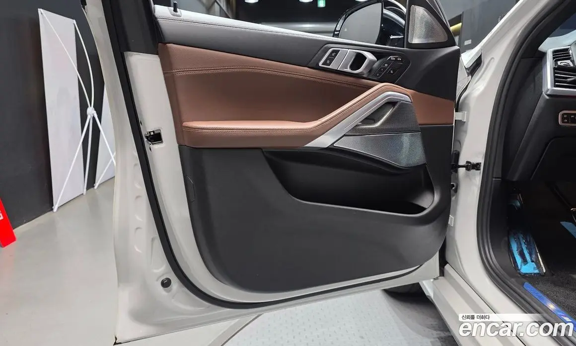 BMW X6 2021 3.0 автомат (гидро), фото 14