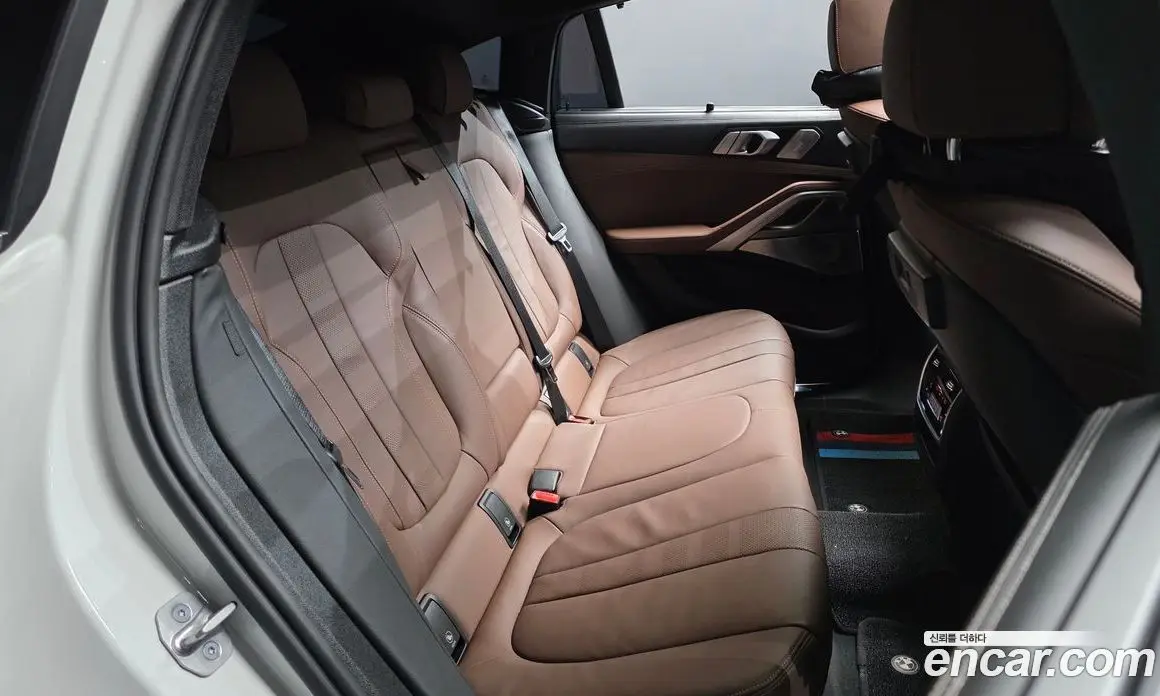 BMW X6 2021 3.0 автомат (гидро), фото 17