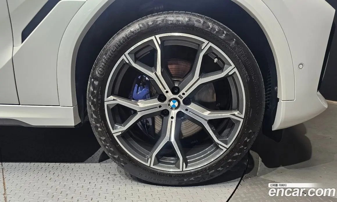 BMW X6 2021 3.0 автомат (гидро), фото 7
