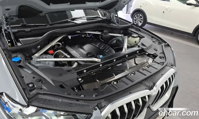 BMW X6 2025 3.0 автомат (гидро), миниатюра 6