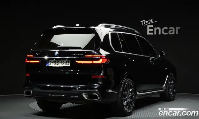 BMW X7 2023 3.0 автомат (гидро), миниатюра 2