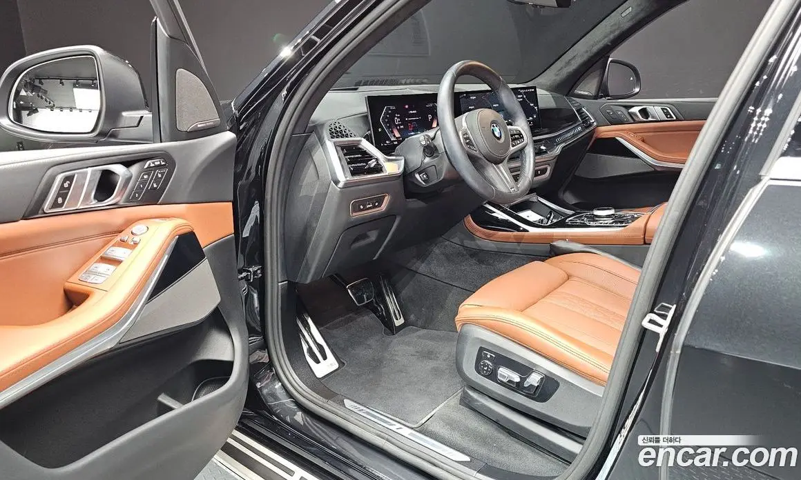 BMW X7 2023 3.0 автомат (гидро), фото 13