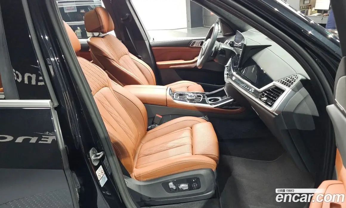 BMW X7 2023 3.0 автомат (гидро), фото 16