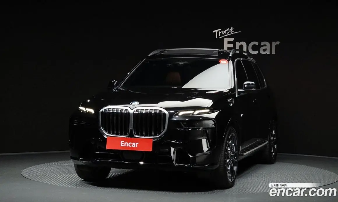 BMW X7 2023 3.0 автомат (гидро), фото 3
