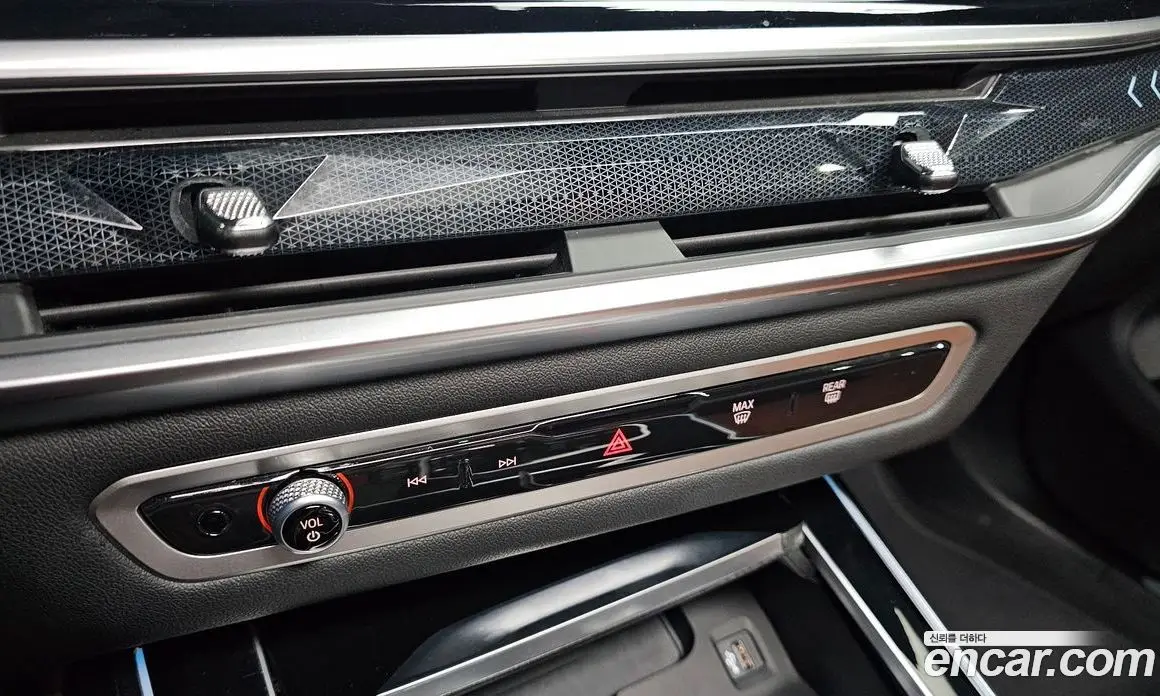 BMW X7 2023 3.0 автомат (гидро), фото 32