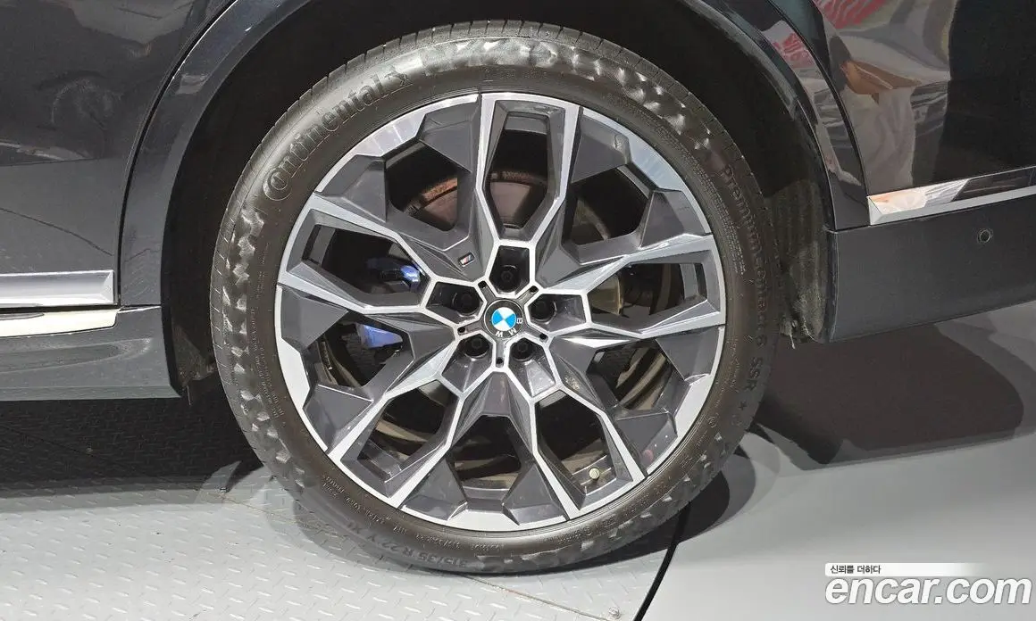BMW X7 2023 3.0 автомат (гидро), фото 7