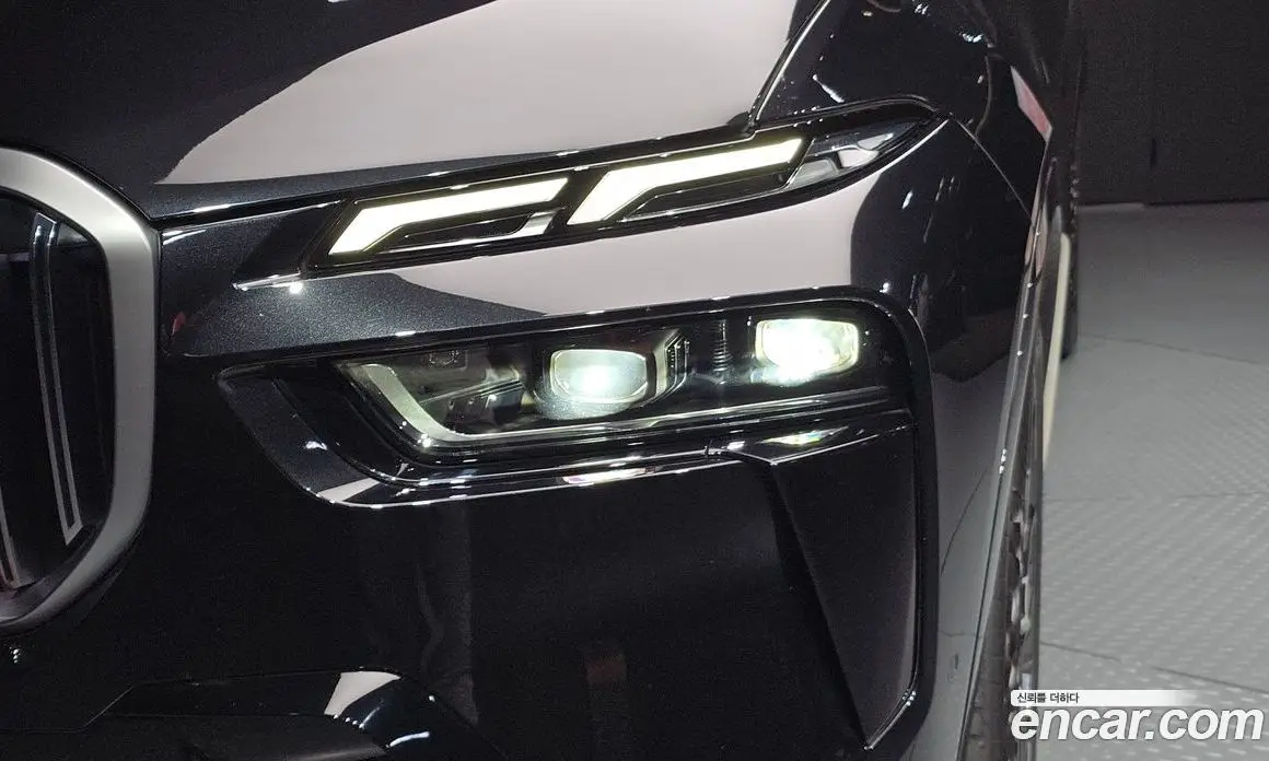 BMW X7 2023 3.0 автомат (гидро), фото 8